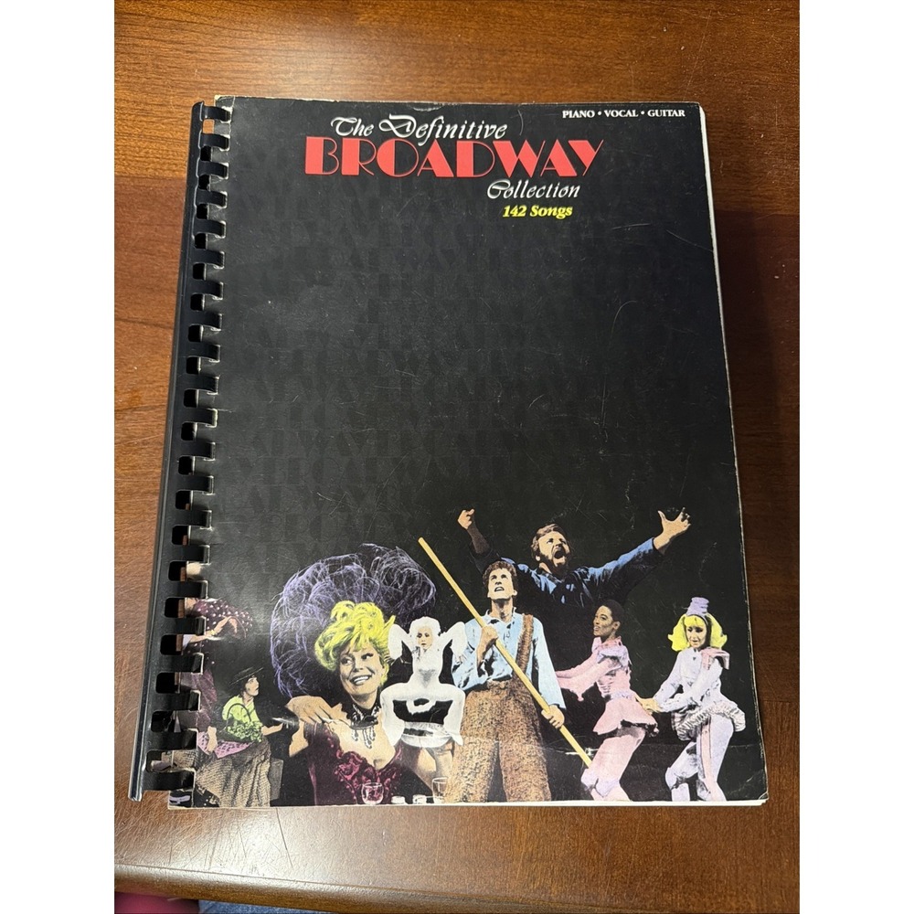 Definitive Broadway Collection: Piano, Vocal, Guitar by Hal Leonard Corp SC 1988